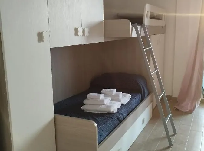 Attico Stella バーリ